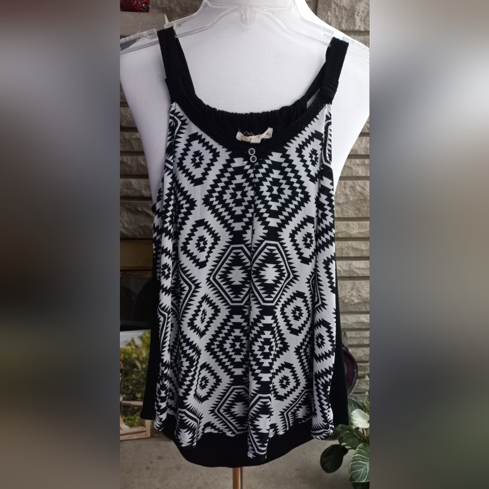 Rewind black/white loose tank Size S